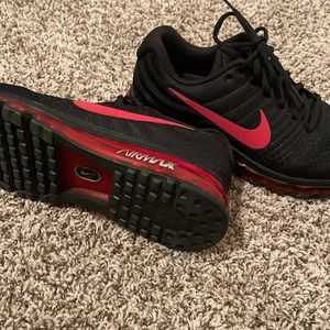 NWOT NIKE AIR MENS 11